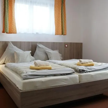 Farma Moulisovych Nezvestice